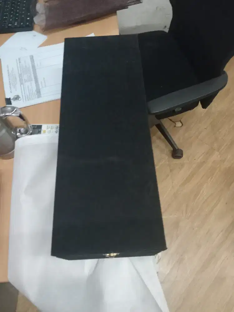 Kotak buat simpan barang