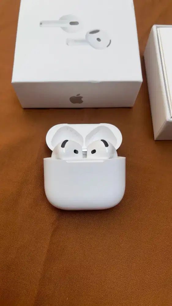 airpods gen 4 anc (active noise cancellation)