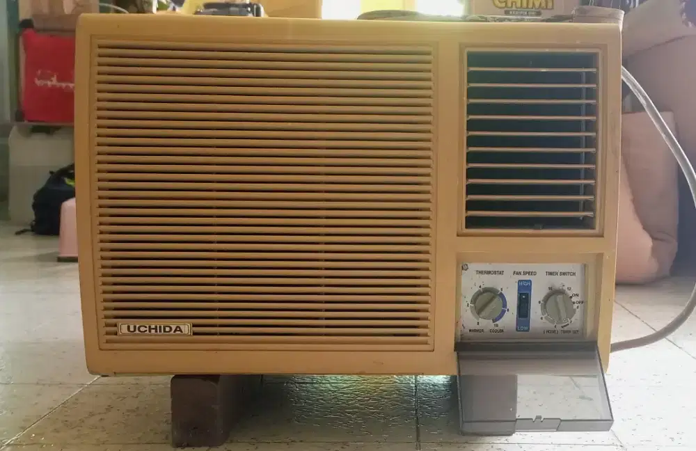 AC Window Uchida 1/2.pk