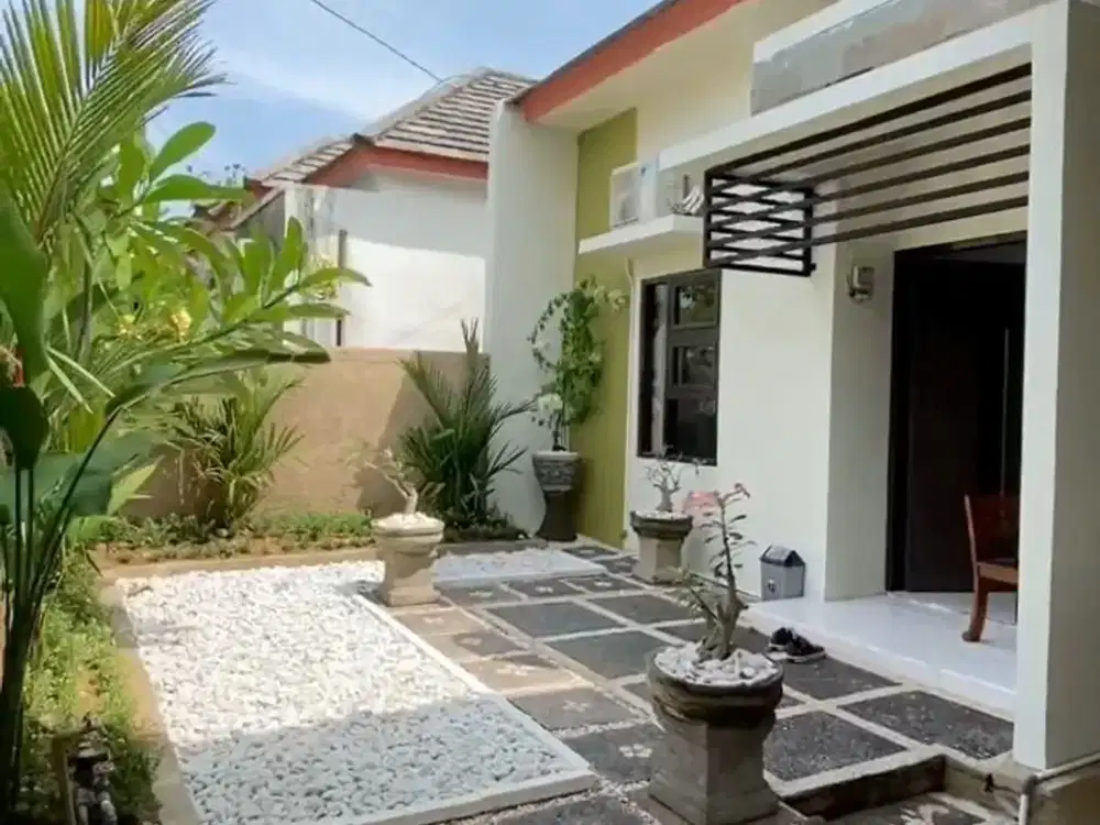 Disewakan Rumah Modern One Gate System Furnished di Perumahan Beranda Bukit, Goa Gong - Jimbaran.