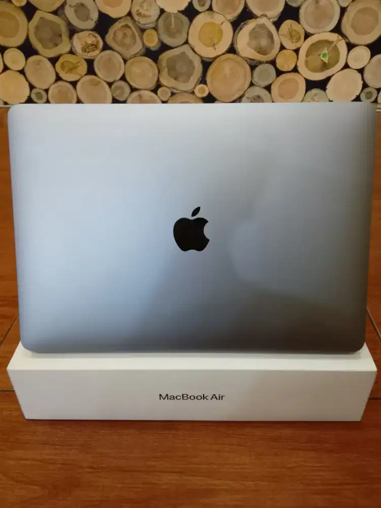 MacBook air 13inch 2020 M1 256gb