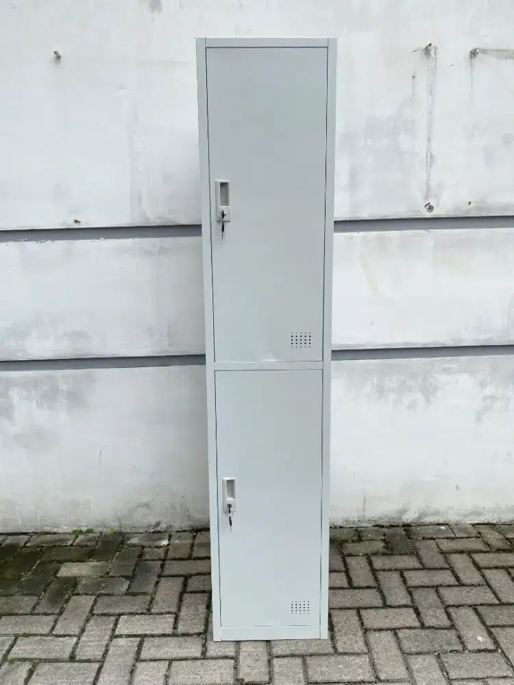 LOCKER ASRAMA SISWA 2 PINTU PLAT BESI