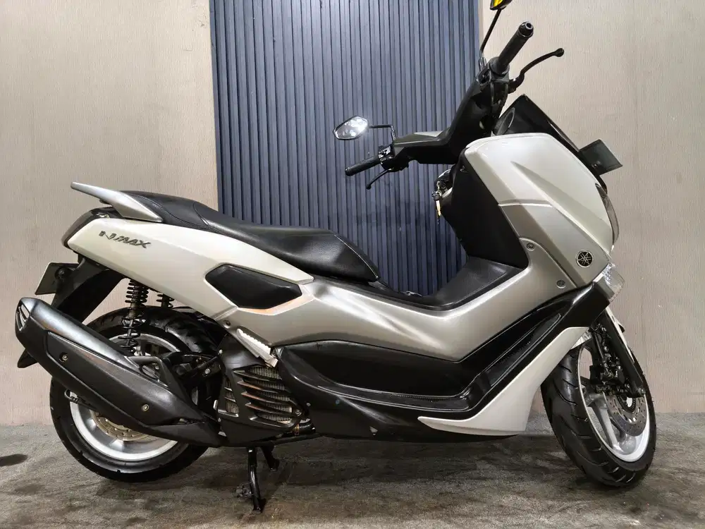 Nmax 155 non ABS 2017 istimewa mulus terawat siap pakai...