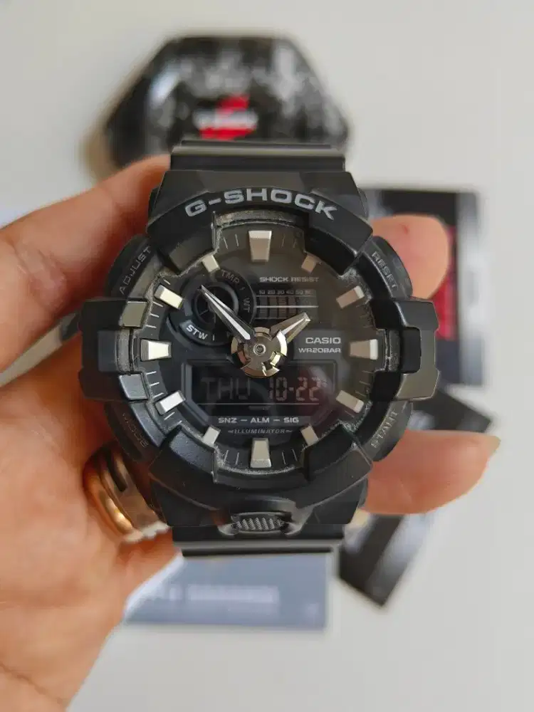 Casio G-Shock GA700 1BDR original bekas bagus normal semua siap pakai
