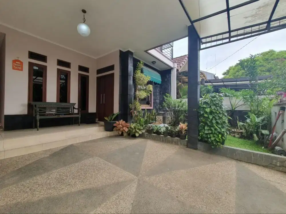 Dijual Cepat Rumah Terawat di Antapani Harga di bawah 2 M