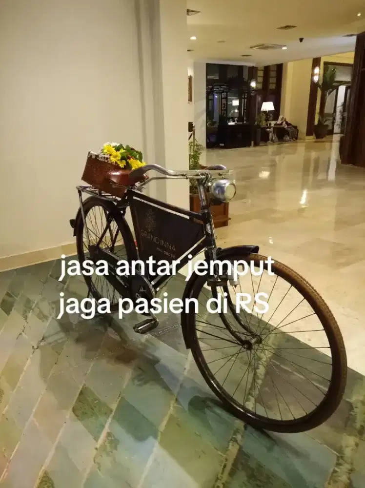 Kurir antar jemput