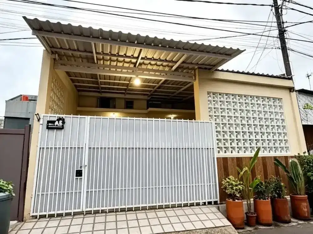 RUMAH BARU CAKEP BANGET 2 LANTAI SIAP HUNI DI  PENGGILINGAN