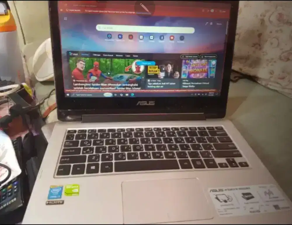 Laptop asus i5 gen5 touchscreen