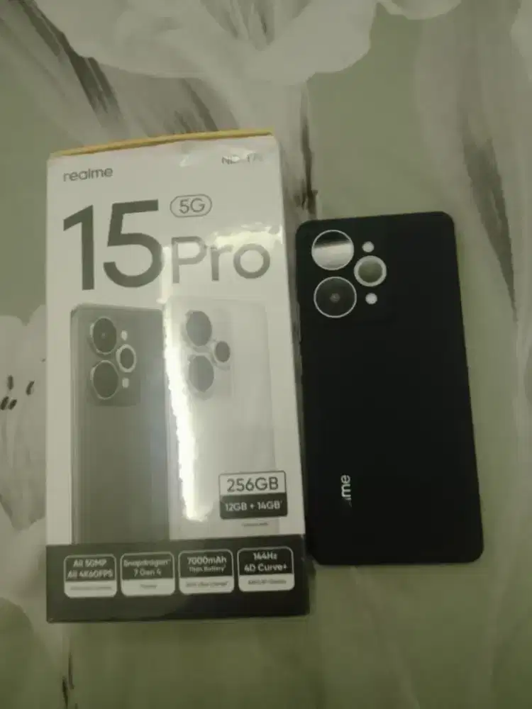 Realme 15 Pro (12/256)