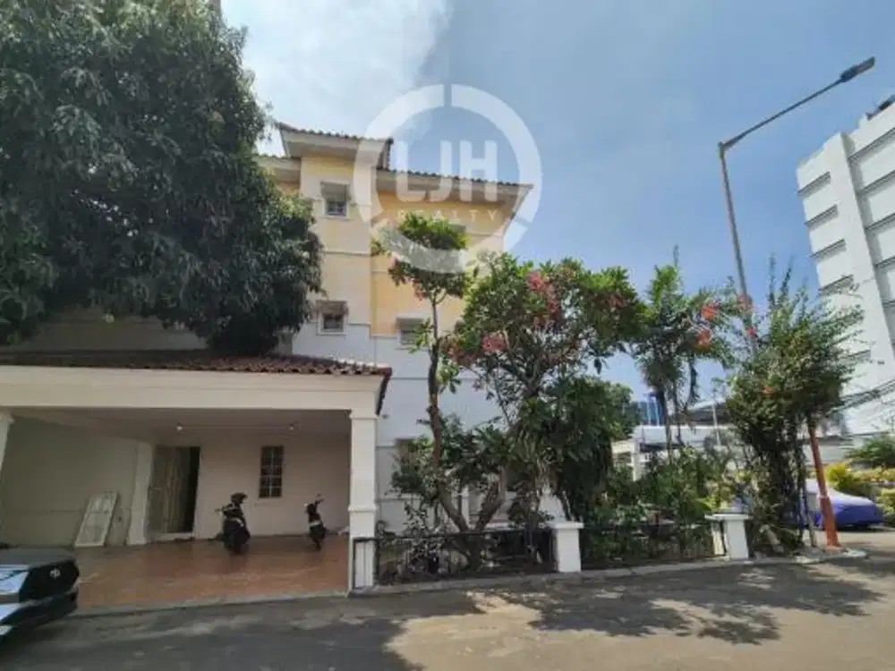 Rumah Hook di Bukit Gading Mediterania Kelapa Gading Jakarta Utara