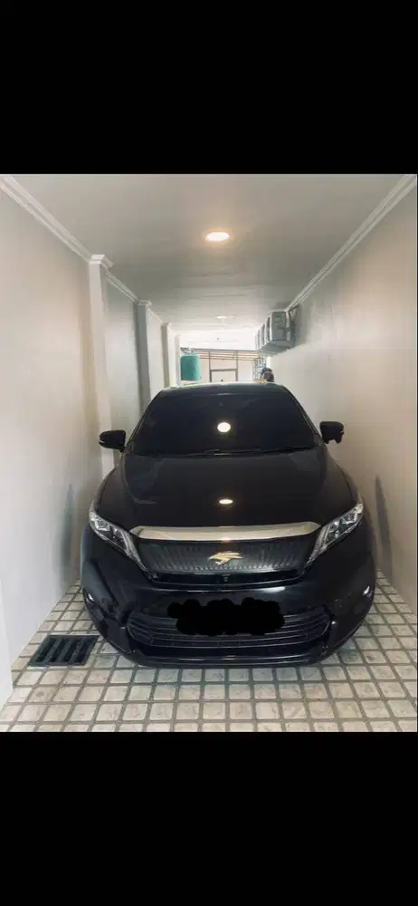 Dijual Toyota Harrier 2014 – Premium SUV, Kondisi Siap Jalan