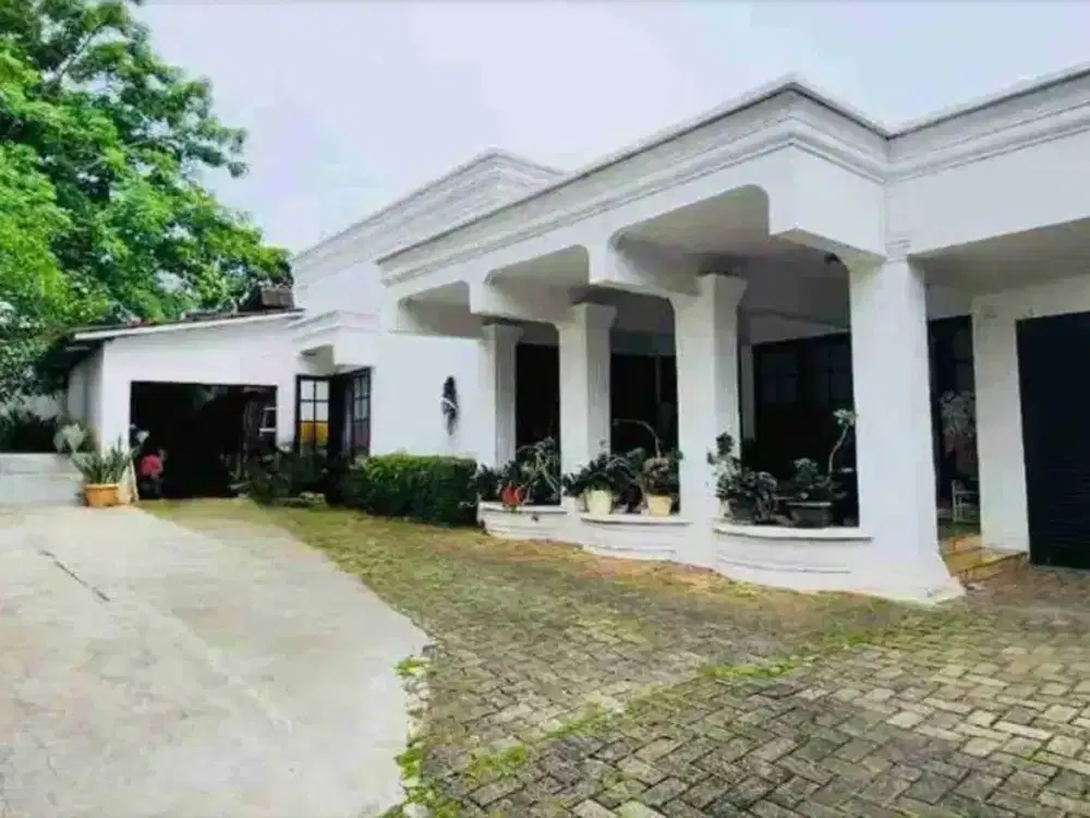 Rumah Asri Prime Area Komersial Jl. Haji Abdul Majid, Cipete, Jakarta Selatan