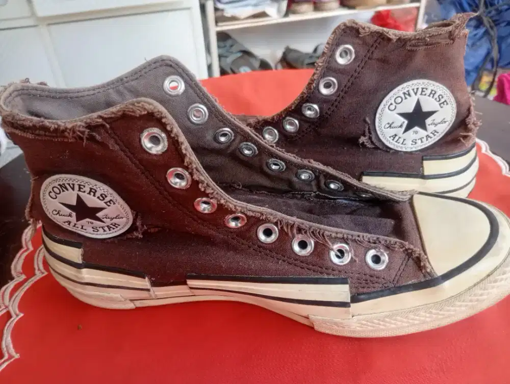 Converse second