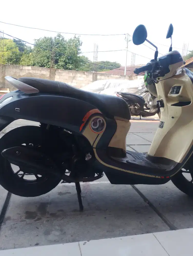 Motor bekas pakaian pribadi
