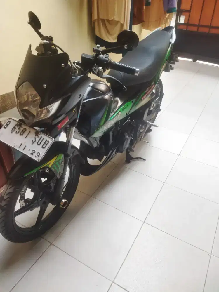 Kawasaki athlete Surat lengkap