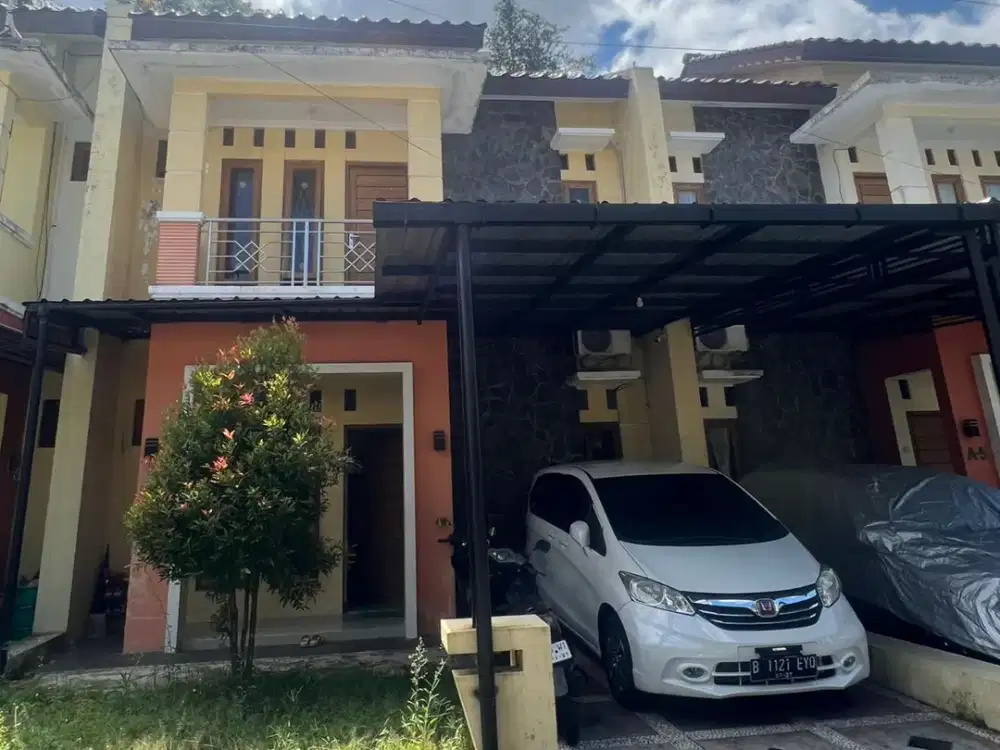 Dijual Rumah 2 Lantai Universiti Residence