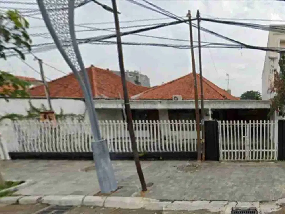 Dijual Murah Rumah di Jalan Raya Kartini Surabaya Pusat
