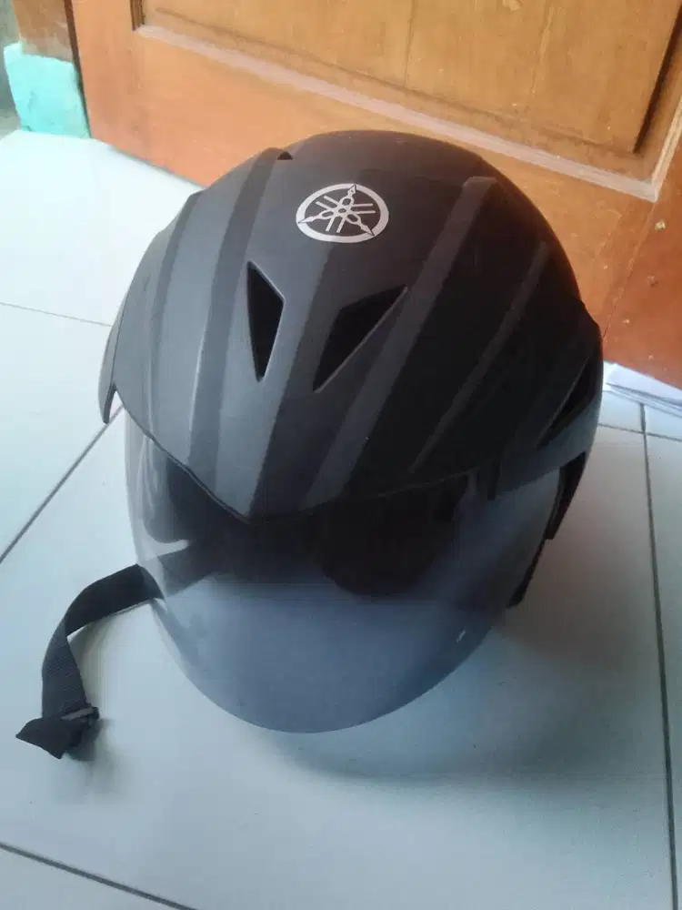 Helm yamaha gear ori
