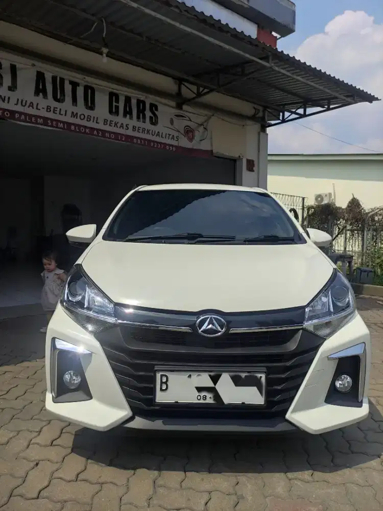 LOW KM! NEGO ABIS DAIHATSU AYLA 1.2 R AT MATIC 2022 PUTIH FAVORIT