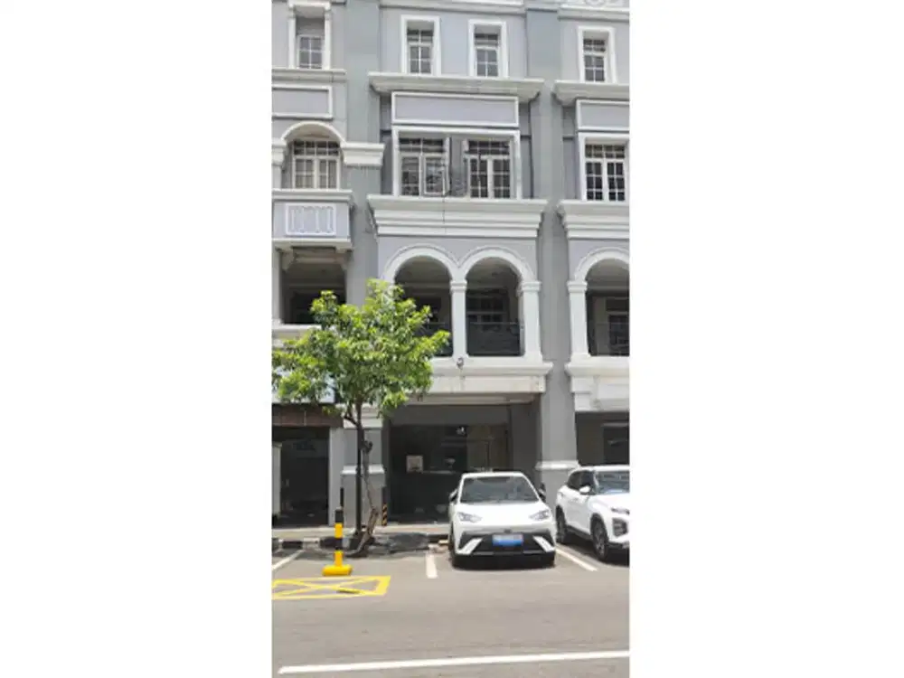 Disewa Ruko MOI Italian Walk, Kelapa Gading