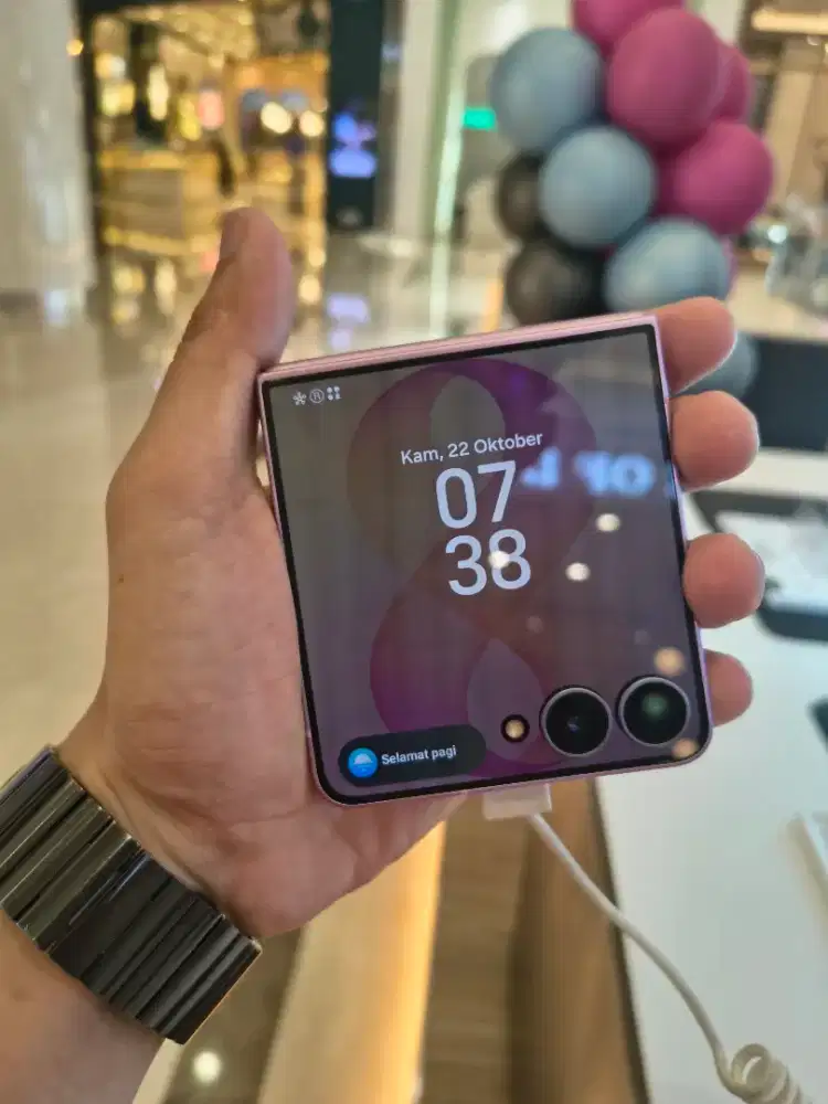 SPESIAL PROMO KREDIT RINGAN FREE 2 ANGSURAN. GALAXY Z FLIP8