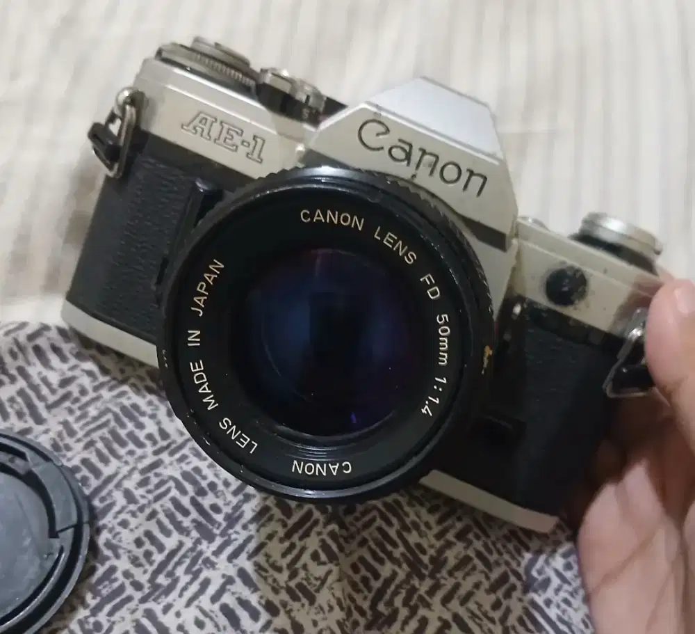 Kamera Analog Canon AE-1