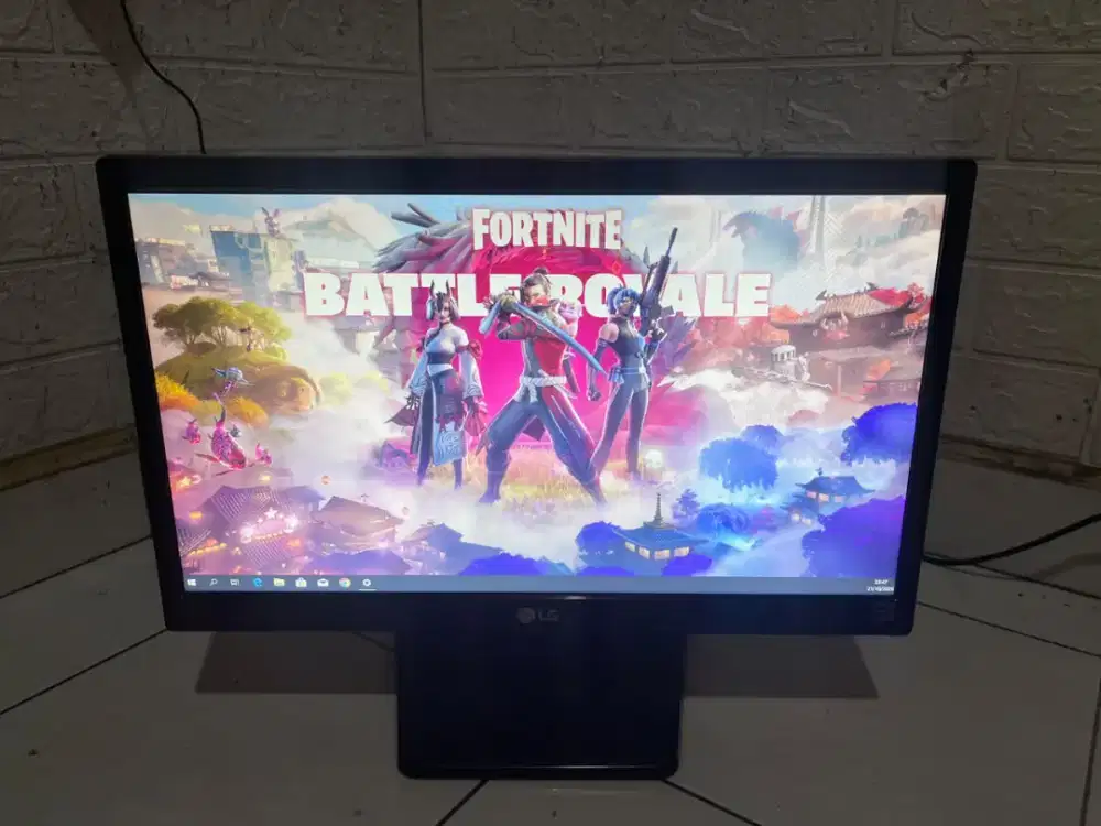 Dijual Monitor LED LG 20M37A 20 inc Hitam