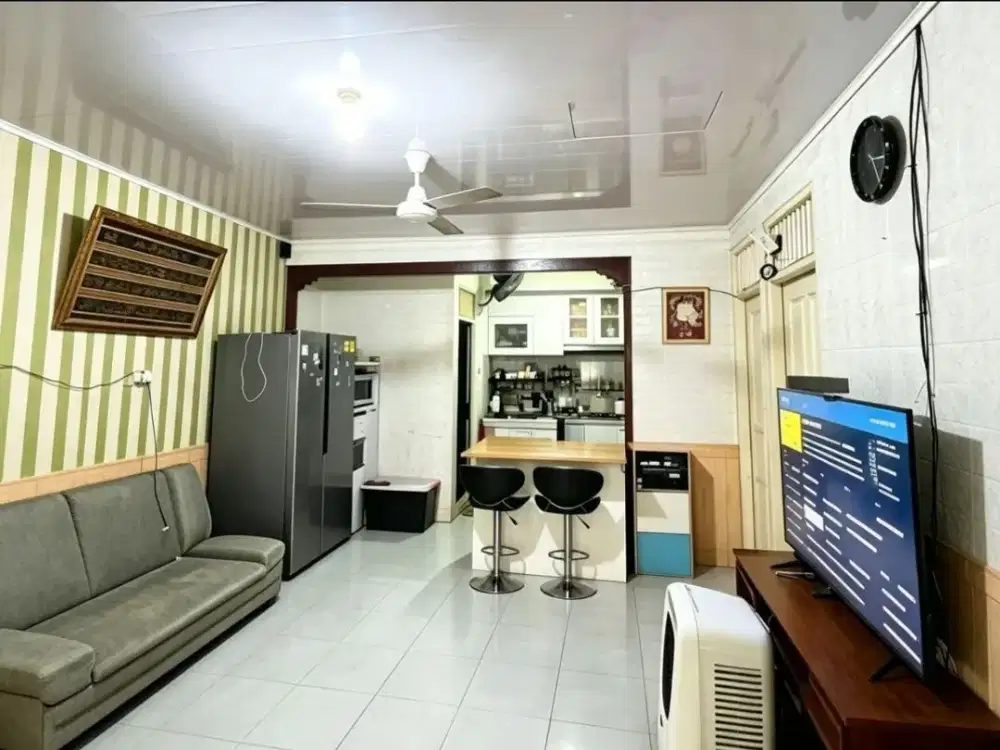 MURAH !!! Semi Furnished Dekat Stasiun di Prima Harapan Regency (PHR)