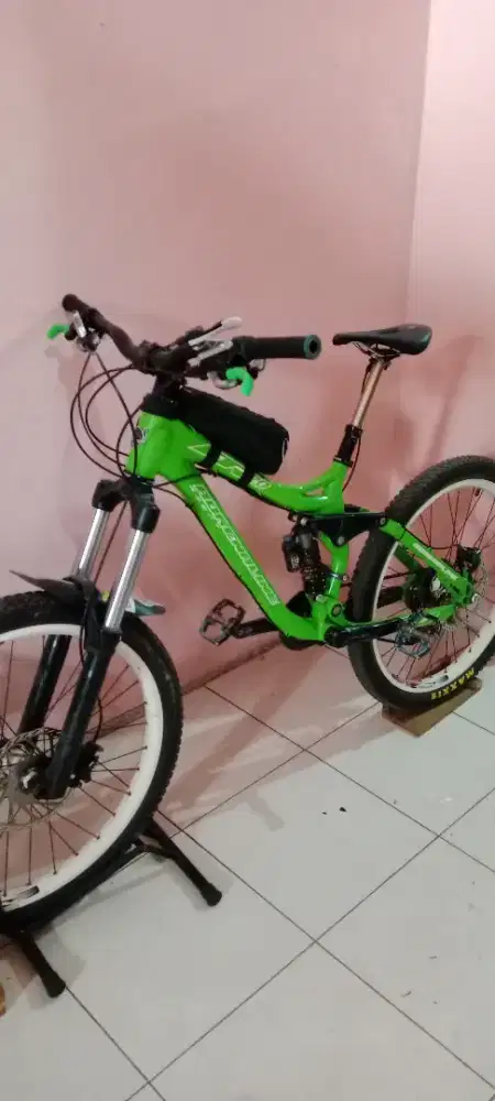 MTB fullsua Adrenaline FR 2.0 mulus