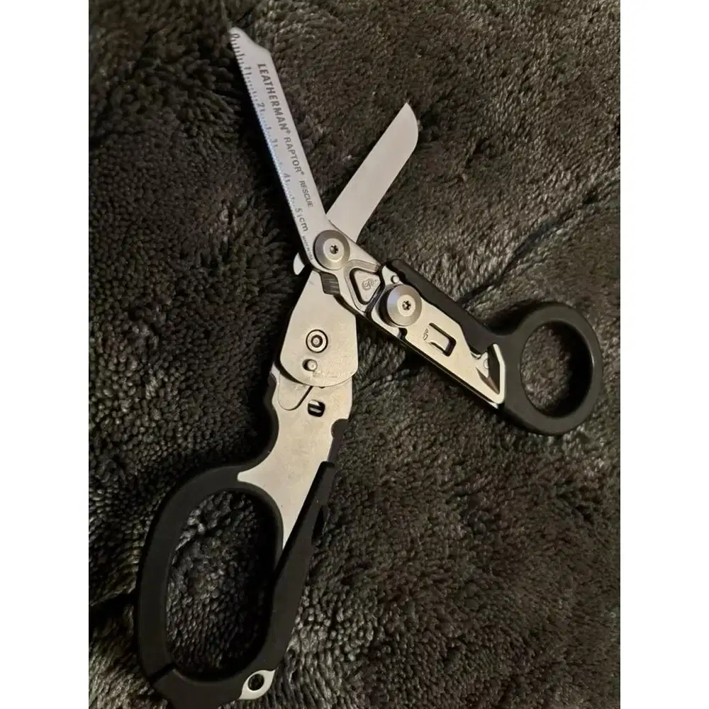 Leatherman Raptor Rescue Gunting Rescue Lipat Black Preloved Unit Only