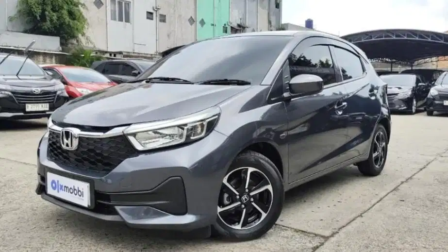 Angs 170 Rb Honda Brio Satya 1.2 E Bensin-AT Abu-Abu 2025