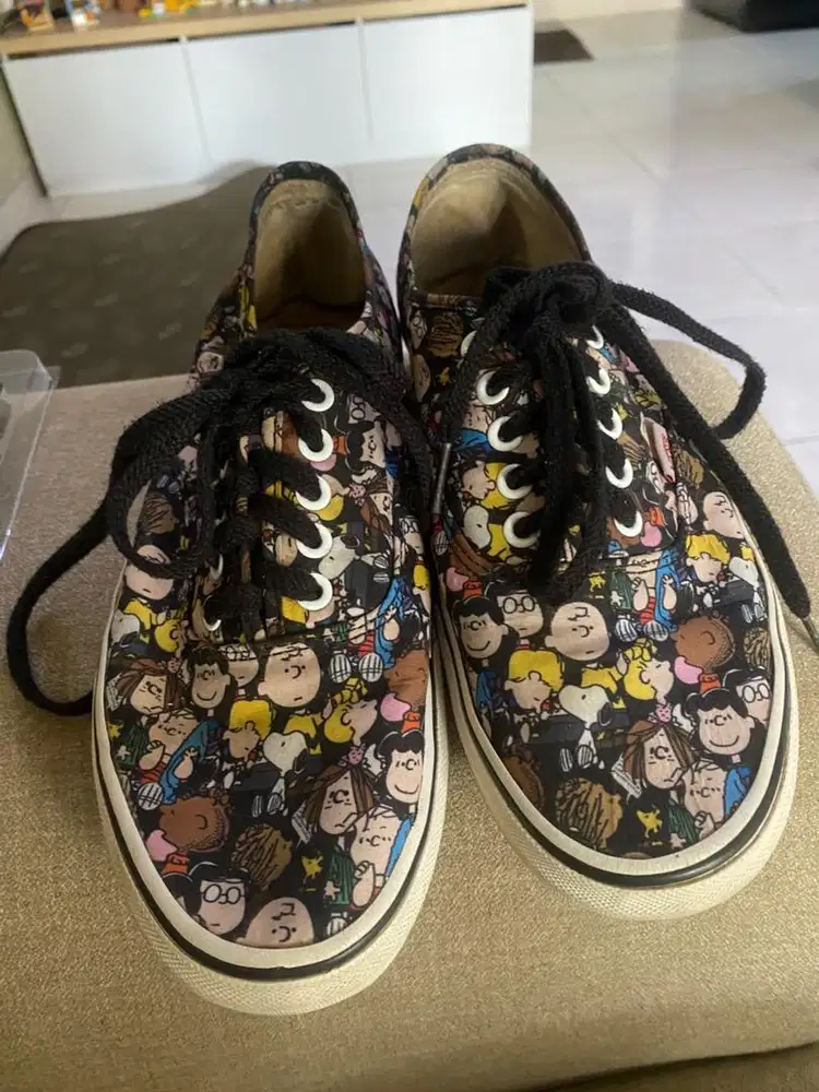 VANS PEANUTS UKURAN 40