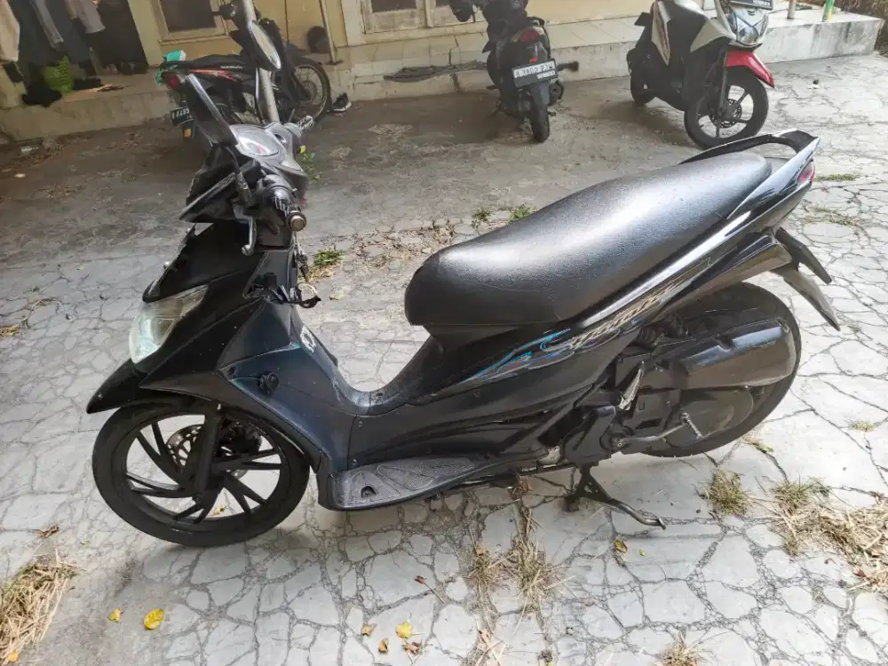Suzuki hayate 125 tahun 2011