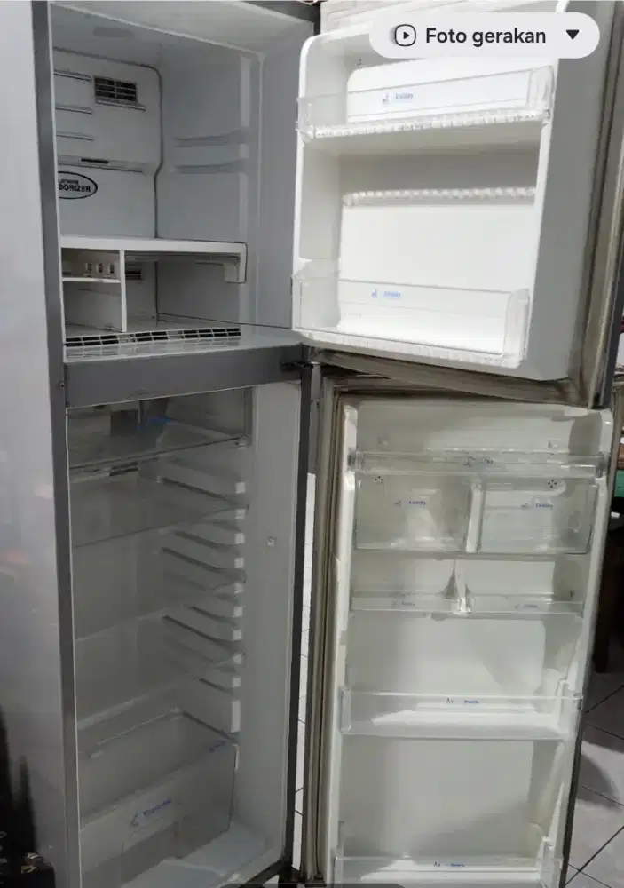 Kulkas Sharp 2Pintu