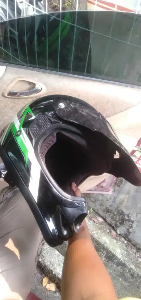 Di jual bekas rasa baru gaysss helem untuk semua motor anda