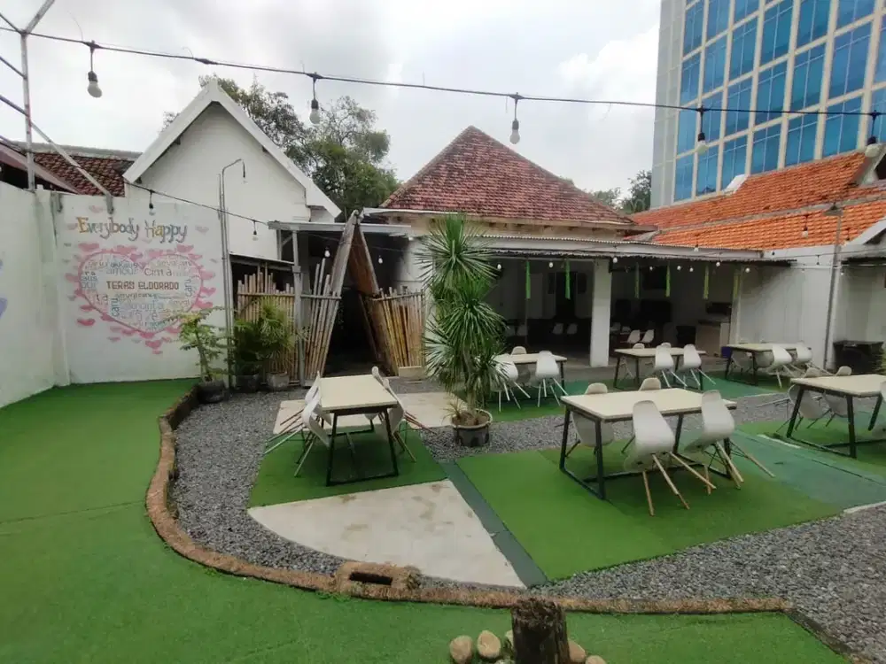 Dijual Cepat Rumah di Area Darmo, Strategis Tengah Kota Surabaya