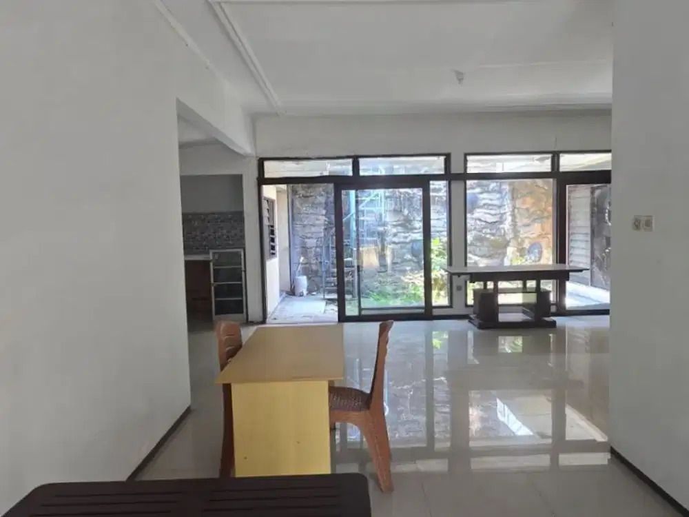 Rumah Siap Huni Lokasi Strategis di Penumping, Laweyan, Solo