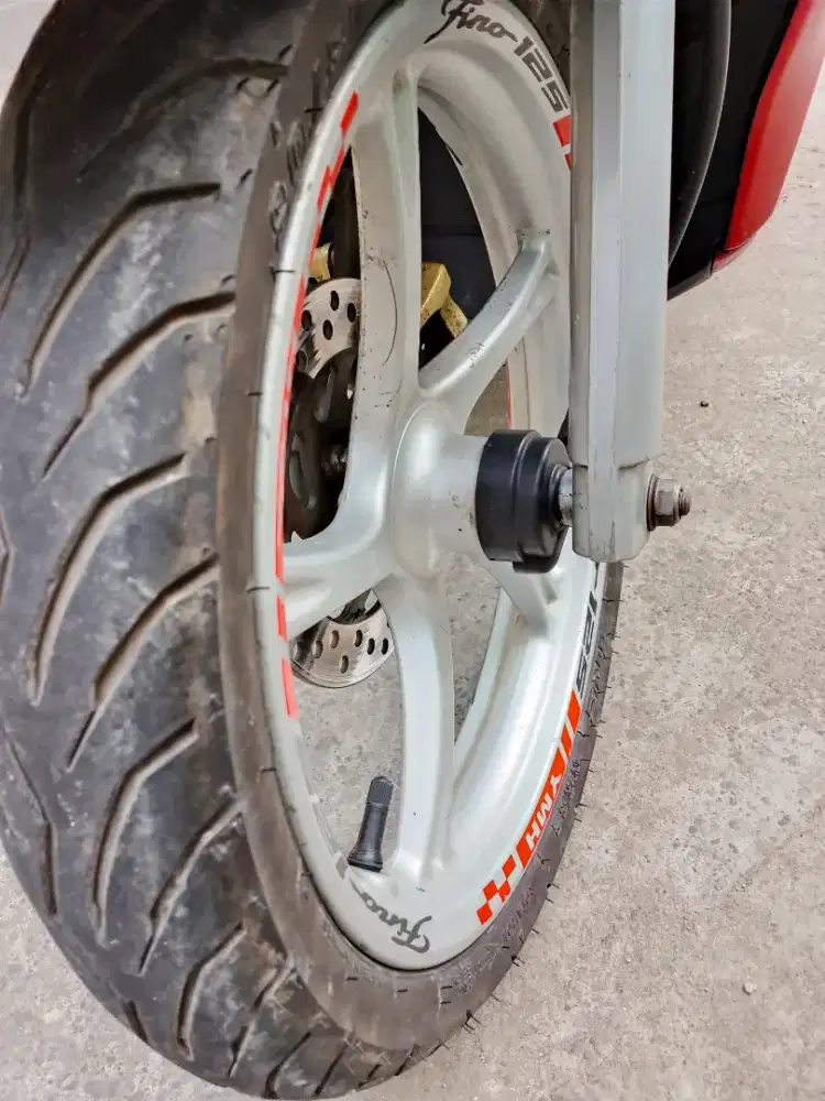 velek YAMAHA metic 125 TPAK - LBAR