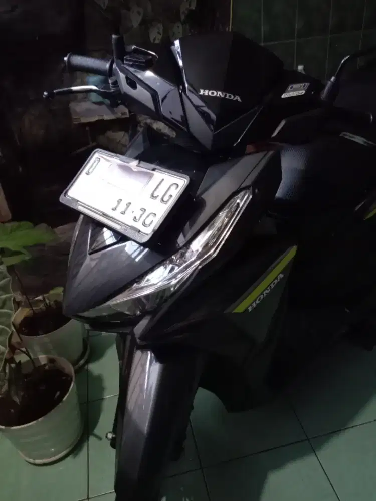 Jual Vario neu 125 ISS idling stop th 2016