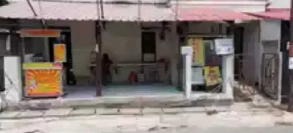 Disewakan lapak dekat pintu UI samping indomaret
