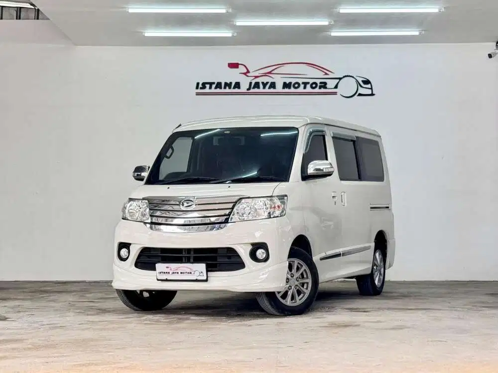 Daihatsu LUXIO 1.5 X AT 2024 - PUTIH