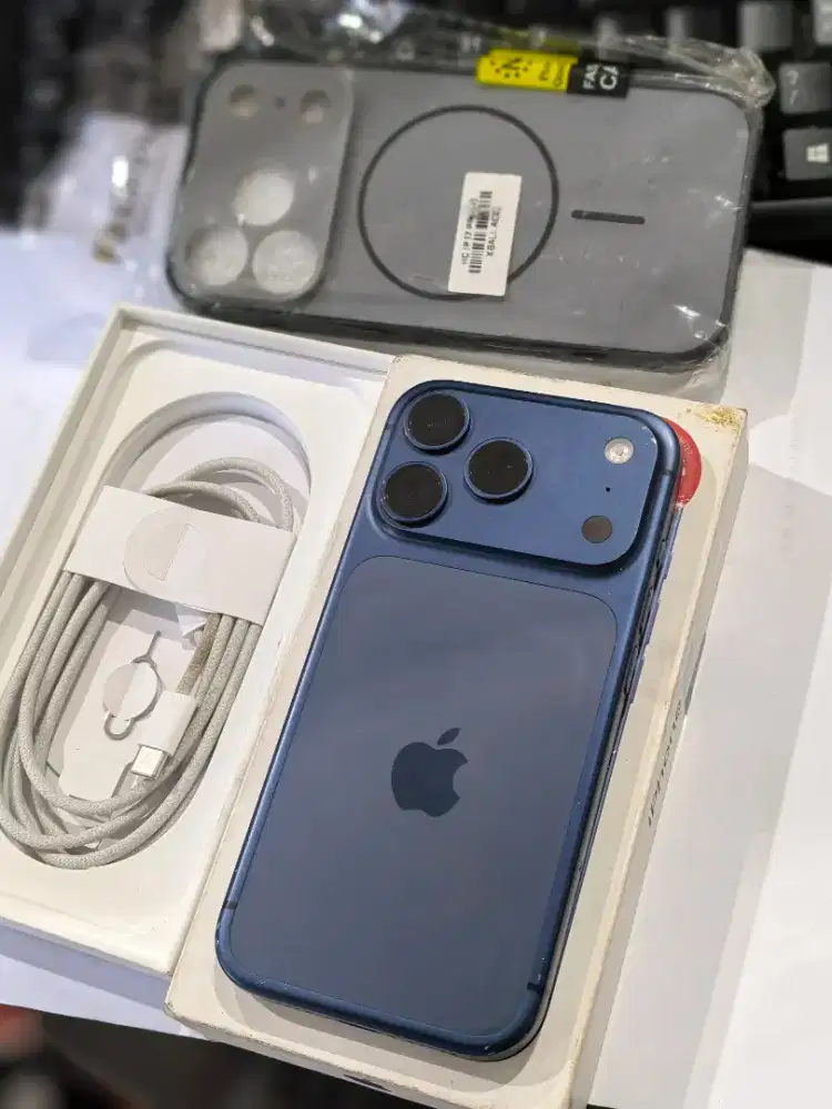 Iphone 17 Pro 256gb resmi indo garansi on segel nominus