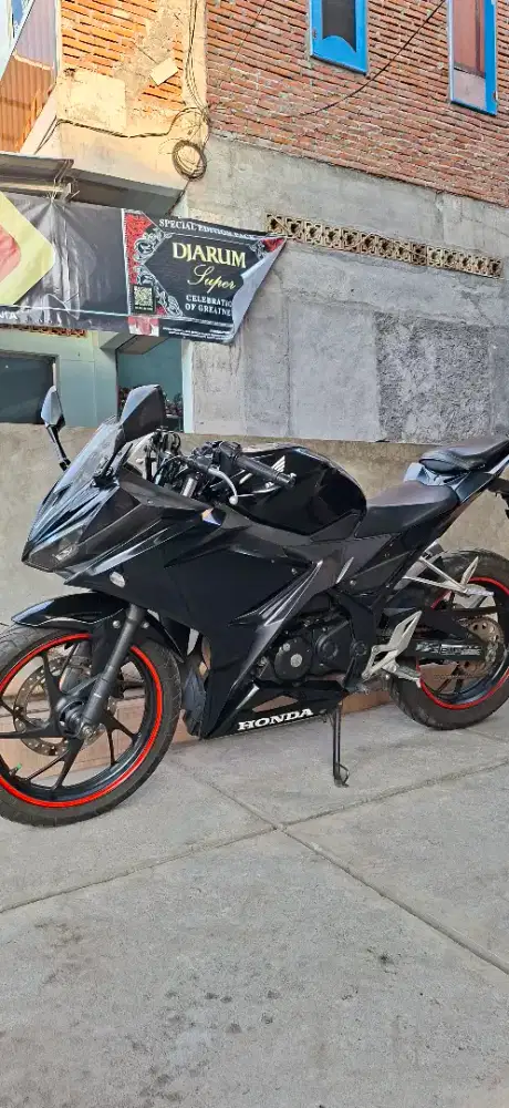 DI JUAL CBR 150R TYPE K45G 2016