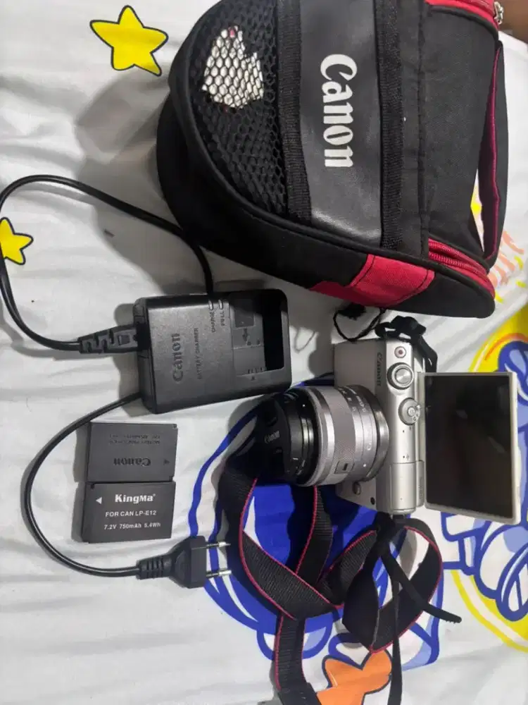 Kamera Canon M100
