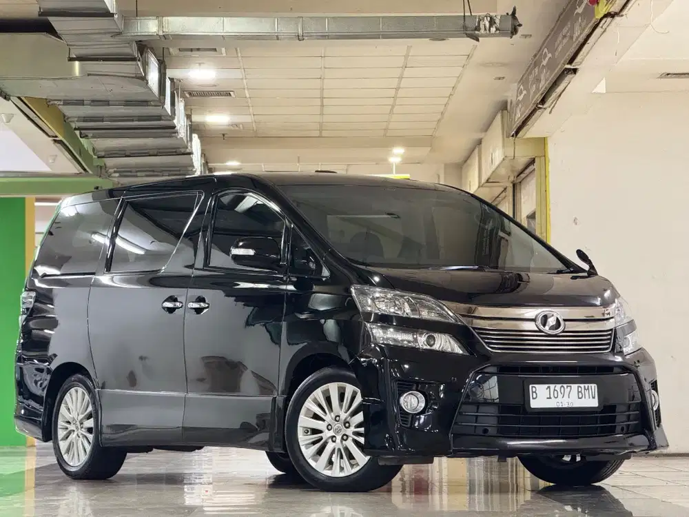 LOW KM TOYOTA VELLFIRE ZG 2.5 2014 MATIC BENSIN