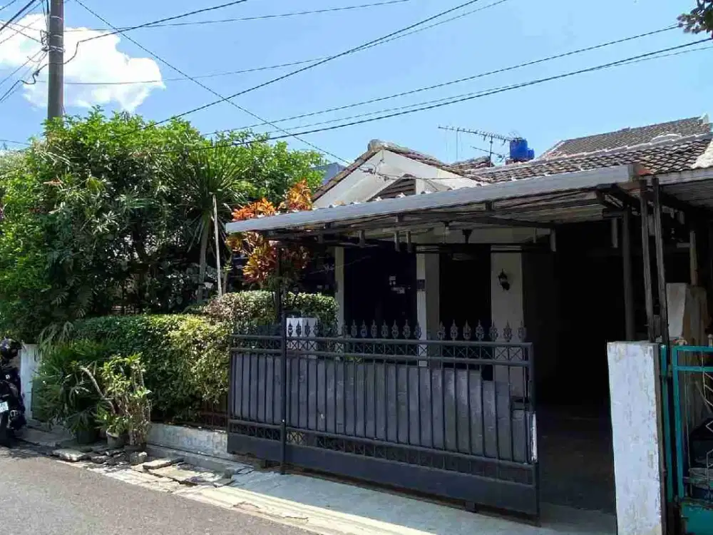 rumah terawat antapani dekat griya jl purwakarta