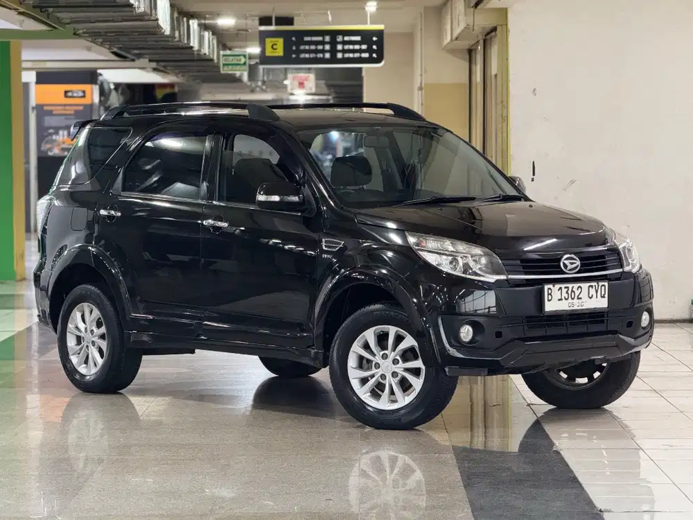 Good condition !!! Daihatsu Terios R deluxe 1.5 matic bensin 2017