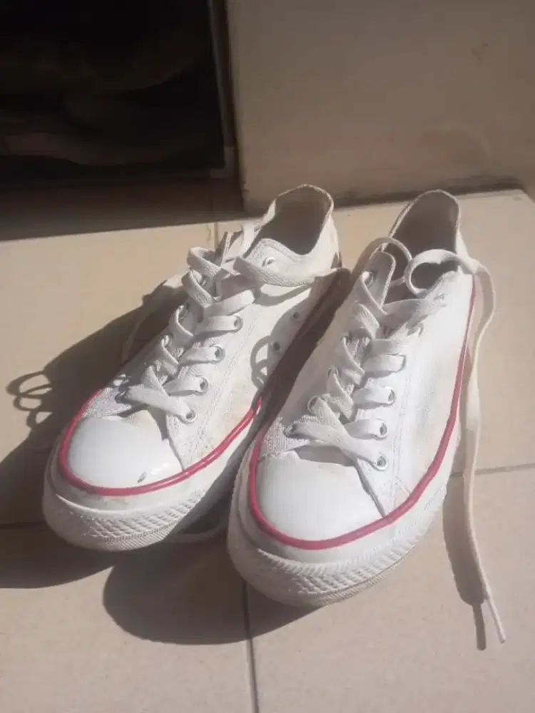 Sepatu merk Ventela