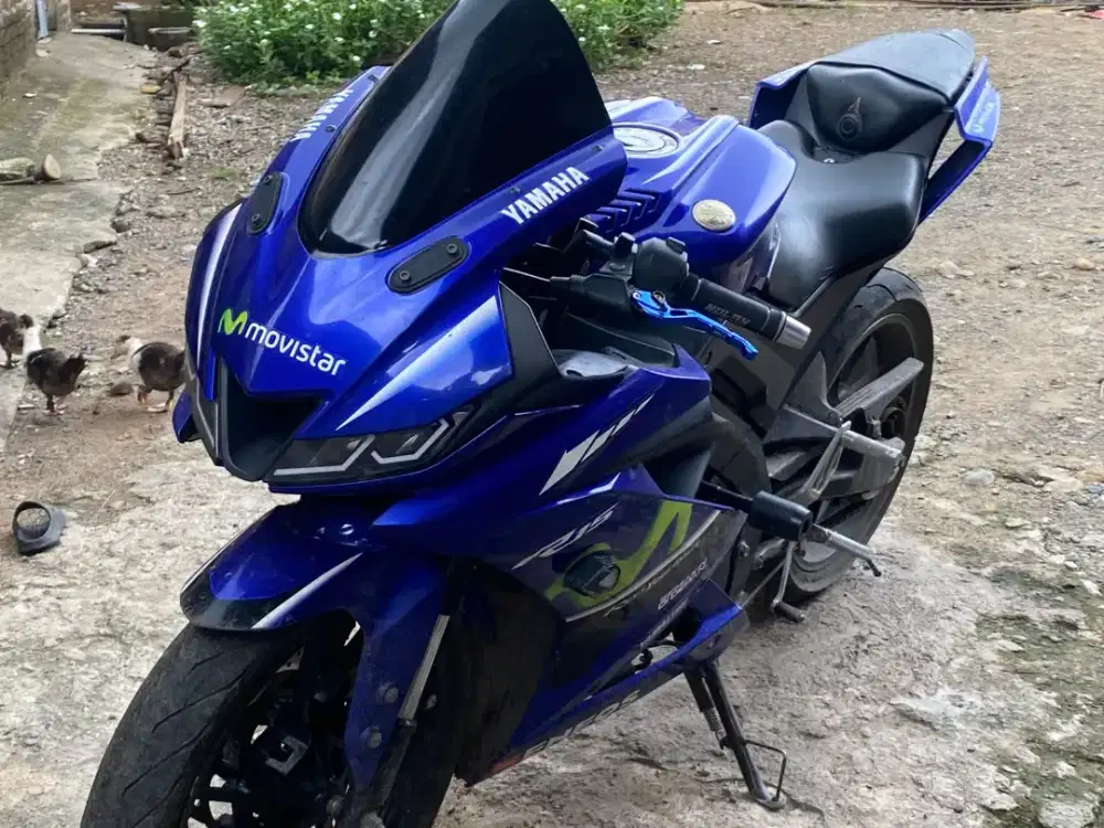 Yamaha R15v3 2017 (Jual Cepat)