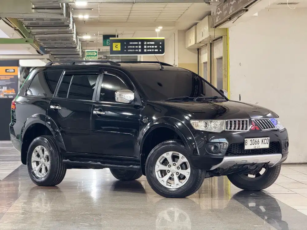 Good condition !!! Mitsubishi pajero exceed 2011 2.5 diesel matic